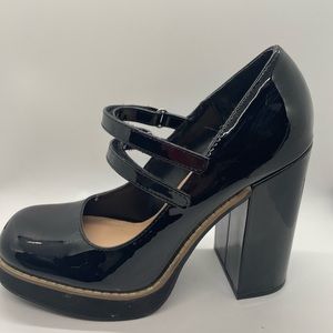 COPY - STEVE MADDEN Twice Mary Jane Platform Pump SIZE 8.5